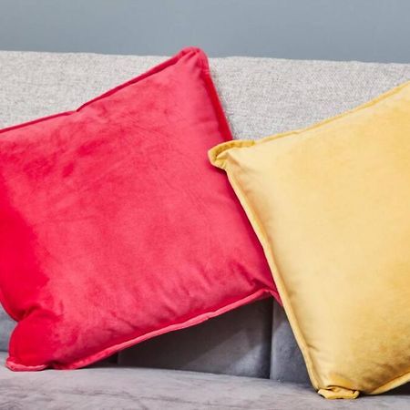 Luxury 2 Bed Apartment Central Location Sleeps 5 コヴェントリー エクステリア 写真