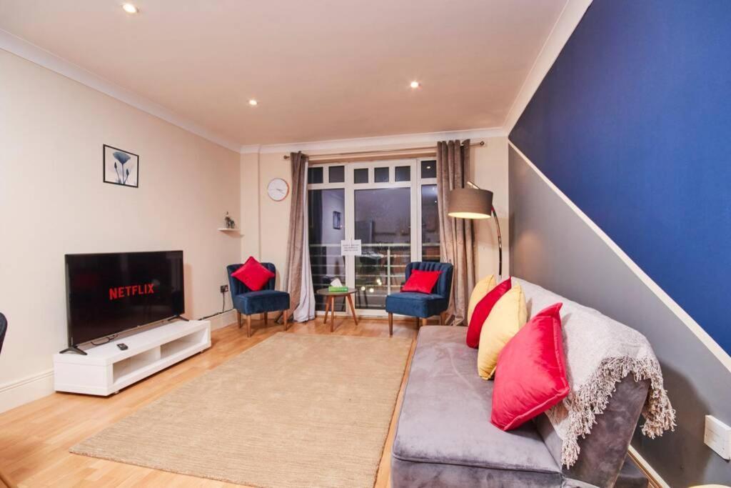 Luxury 2 Bed Apartment Central Location Sleeps 5 コヴェントリー エクステリア 写真